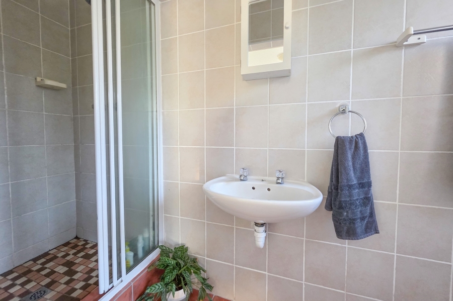 To Let 2 Bedroom Property for Rent in Kleinbron Park Western Cape